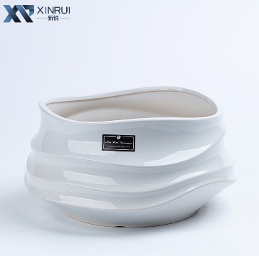 Ceramic pot Waived